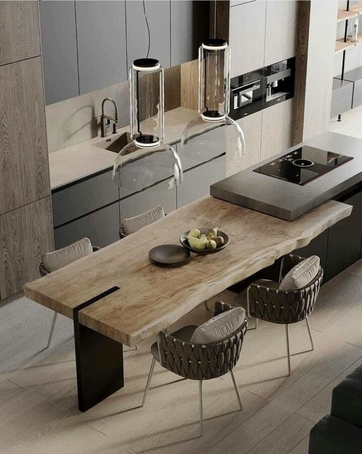 Cuisine fonctionnelle avec table